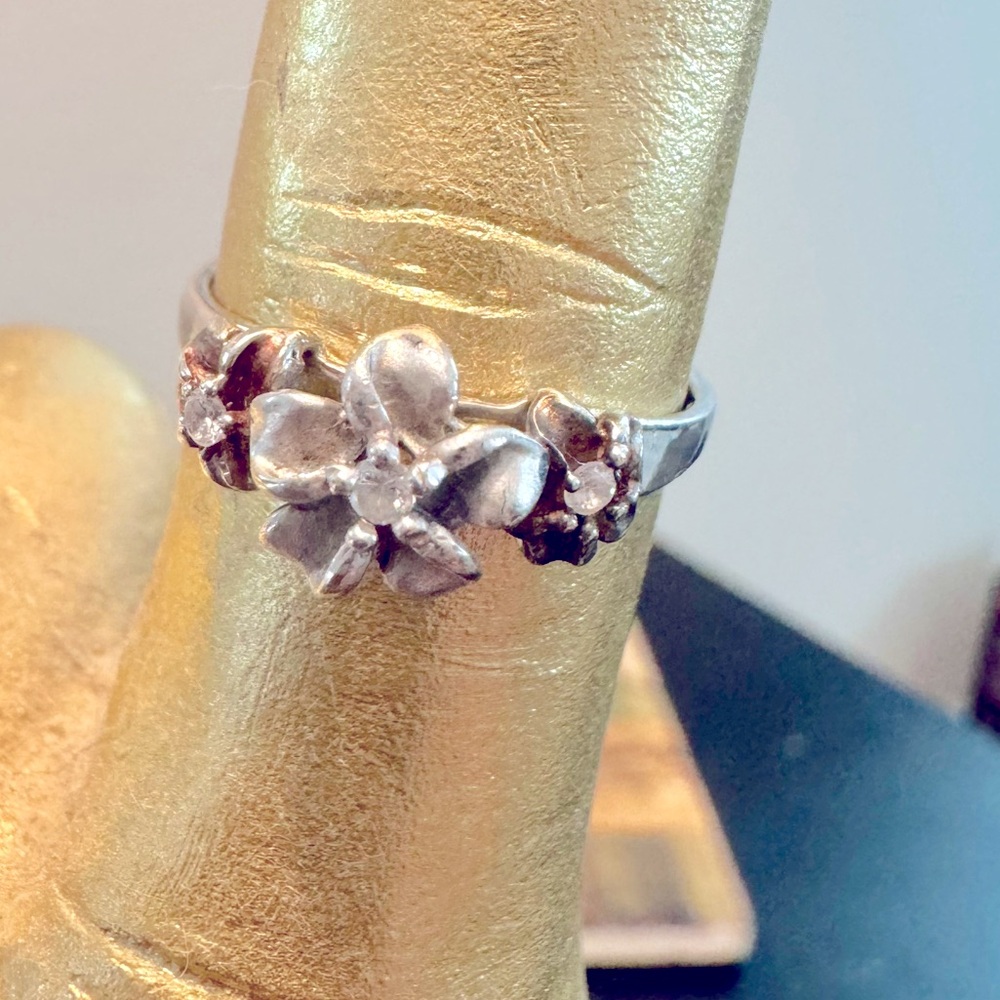 725 silver Plumeria ring from Hawaii size 8